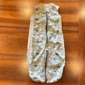 ERGOPOUCH | Sleep Suit Sack 0.3 TOG | 2-12 months | cloud print